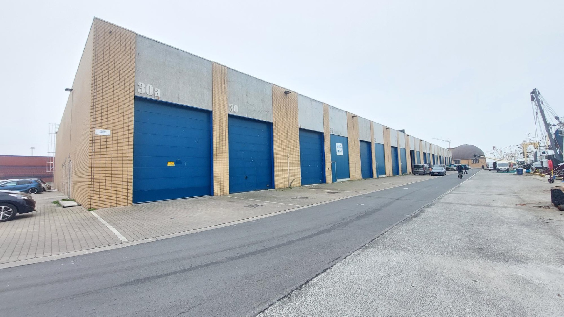 Foxeimo Oostende, Loods - Loods - Pakhuis te huur aan de Vismijn te Oostende ...